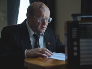 Телепремьера «ГДР» с Александром Горбатовым, Дарьей Урсуляк и Линдой Лапиньш состоится 26 февраля