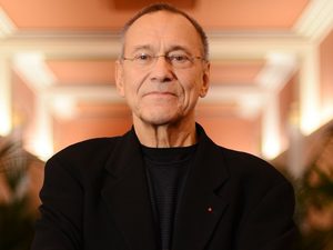 Андрей Кончаловский начинает работу над малобюджетным киноальманахом