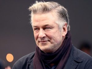 Алек Болдуин поблагодарил подписчиков за поддержку