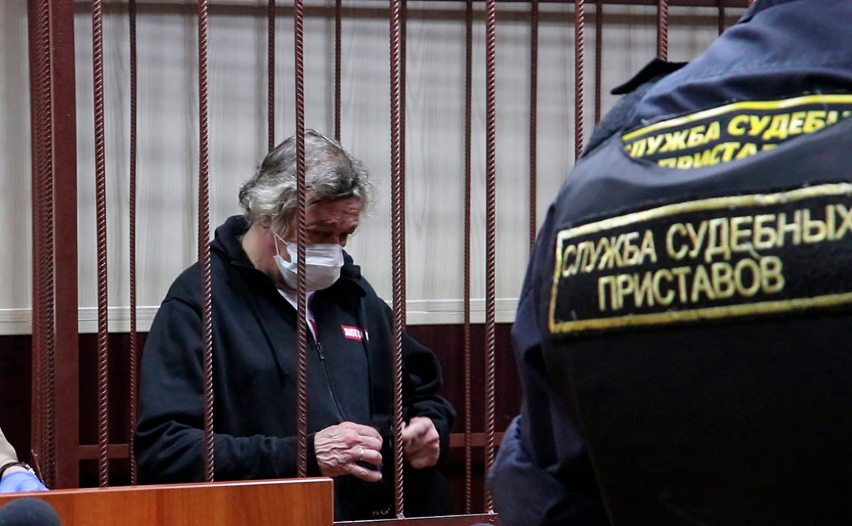 кто из актеров сидит в тюрьме за дтп