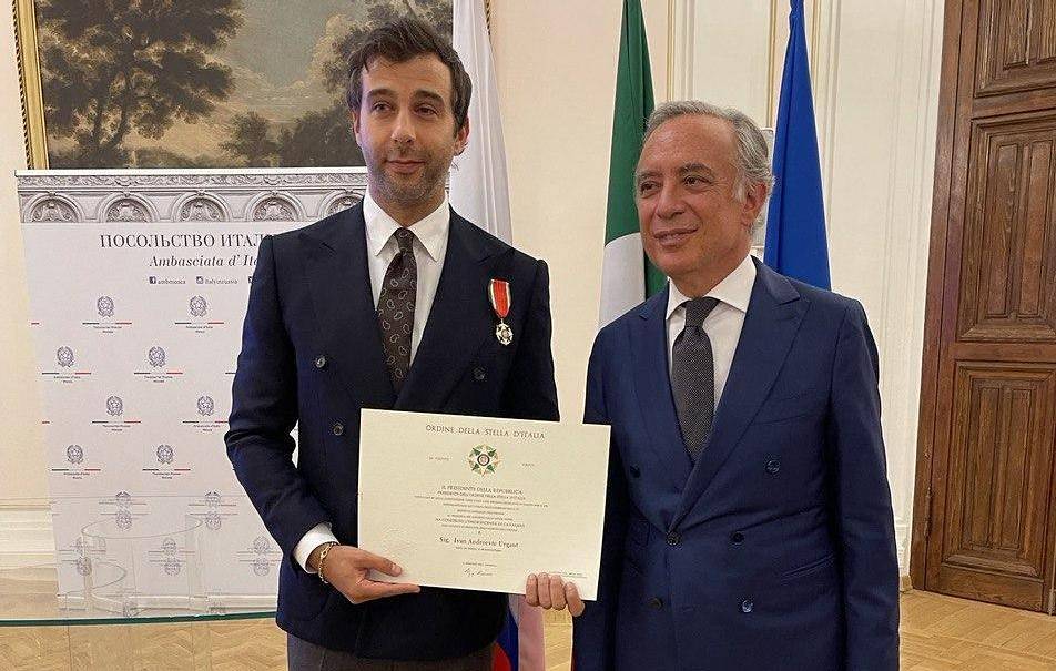 Вечерний Ургант Новогодний Выпуск Ciao Вечерний Ургант Новогодний Выпуск Ciao