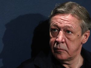 Экспертиза признала Михаила Ефремова вменяемым
