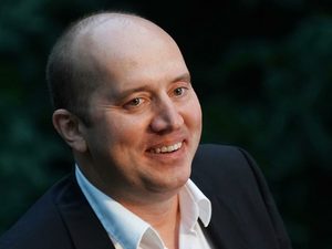 «Ну не могу я в этом сниматься, нас раскатают»: Сергей Бурунов признался, что дважды отказывался от роли в «Бременских музыкантах»