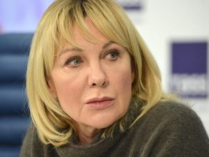 «Тодоровский меня от отчаяния взял»: Елена Яковлева о роли в «Интердевочке»