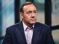 «Я продал дом и не знаю, где буду жить»: Кевин Спейси о финансовом крахе из-за "отмены" и судов