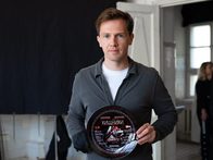 Режиссер Илья Ермолов и онлайн-кинотеатр Иви объявили об эксклюзивном сотрудничестве
