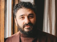 «Встречи с представителями эскорта, блоги и интервью»: Сарик Андреасян рассказал, где находит истории для «Жизни по вызову»
