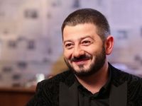  80-      :     
