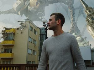Риналь Мухаметов пытается найти реальность в воспоминаниях