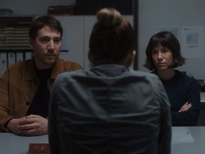 Альберто Амманна и Бруну Кузи допрашивают в трейлере «Границ безумия»