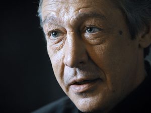 Адвокат Михаила Ефремова сообщил, что у артиста случился сердечный приступ
