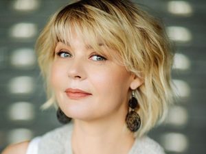 «Размышления вчерашнего пацана»: Юлия Меньшова раскритиковала Артура Смольянинова за слова о «глубинном русском народе»