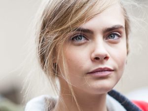 О карьере Кары Делевинь снимут документальный фильм