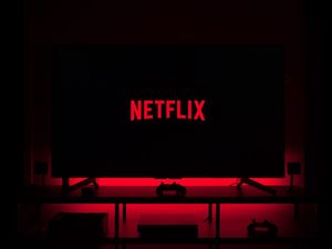 Netflix   