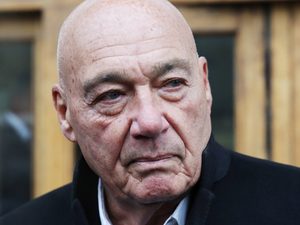 Владимир Познер рассказал об уходе от жены после 37 лет брака