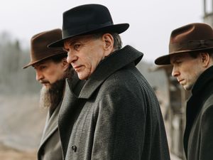 Алексей Гуськов, Юрий Чурсин, Ольга Сутулова и Анна Чиповская завершили исследование «Атома»