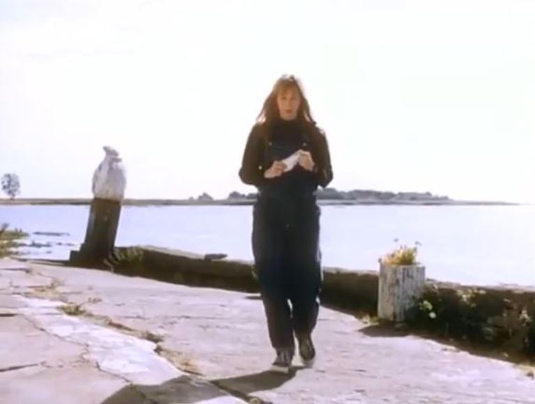 "Прикованный" (2002)
