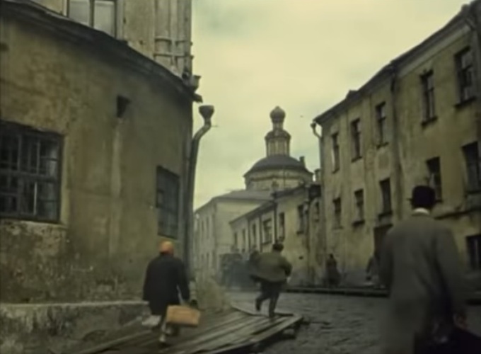 "Испытательный срок" (1960), Хохловский переулок