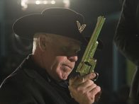 «Эта игра называется «убийство». Трейлер на английском языке
